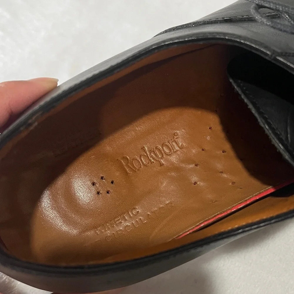 Rockport genuine leather size 7.5 classic Black Leather Men's Dress Shoes